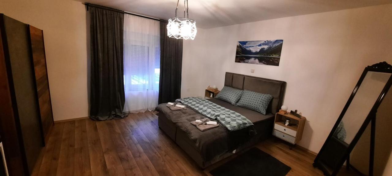 Apartman Twins Self Check In & Self Check Out Otocac Bagian luar foto