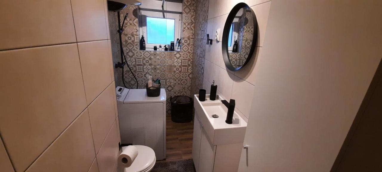 Apartman Twins Self Check In & Self Check Out Otocac Bagian luar foto
