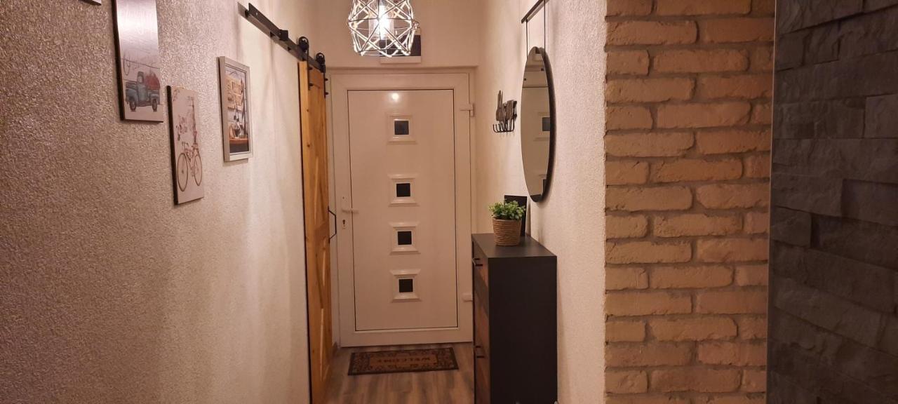 Apartman Twins Self Check In & Self Check Out Otocac Bagian luar foto