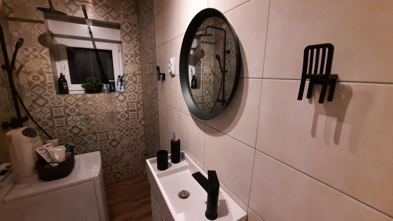 Apartman Twins Self Check In & Self Check Out Otocac Bagian luar foto